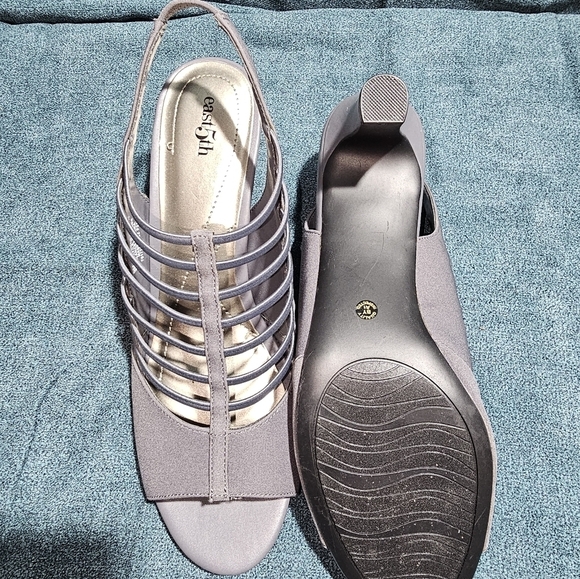 East 5th heels - Picture 2 of 4